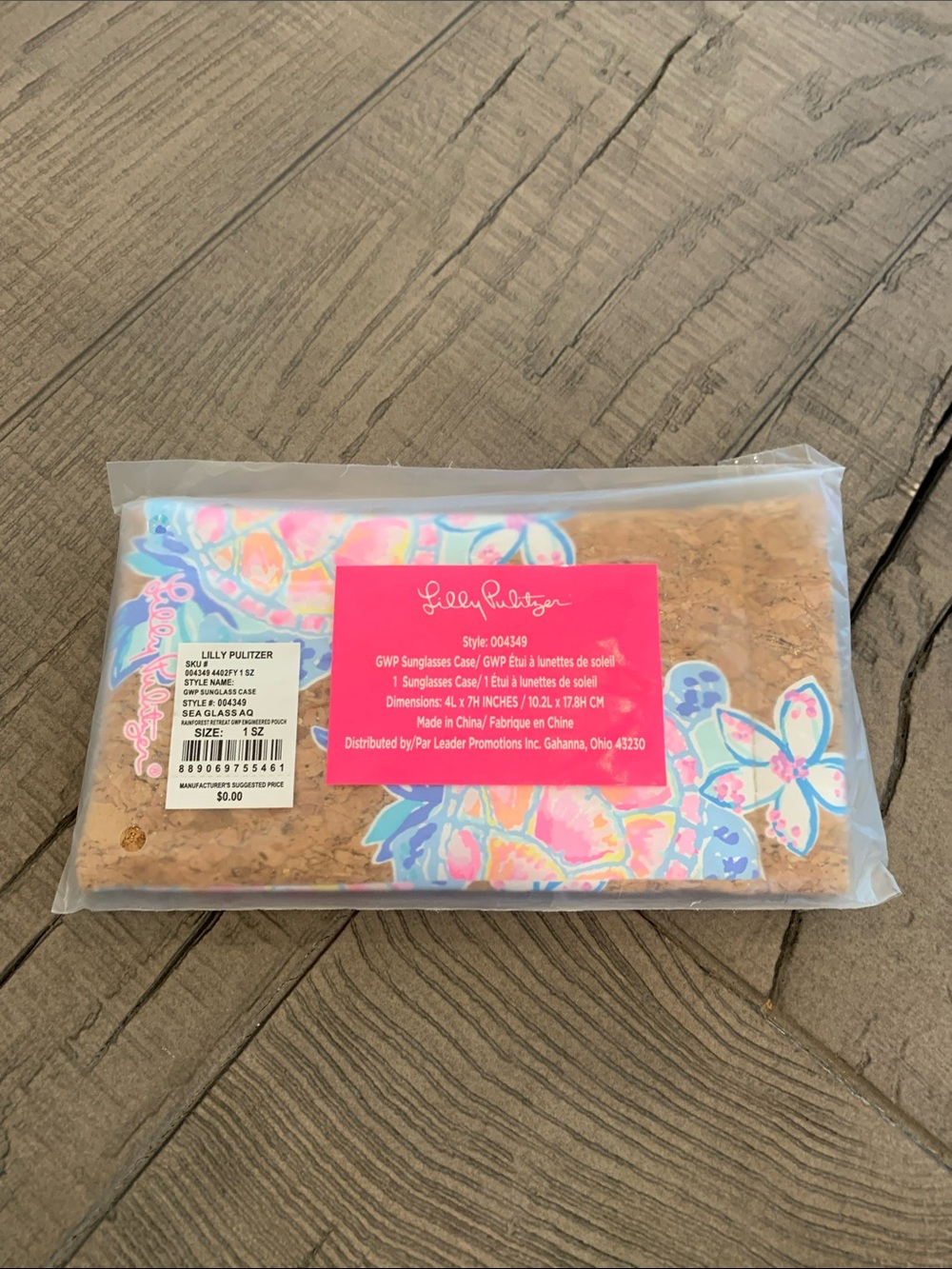 Lilly Pulitzer Cork Sunglasses Case in Sea Glass